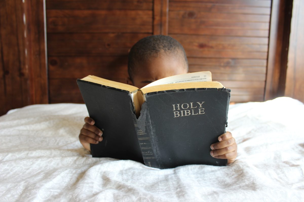 Raamattu ja afrikkalainen lapsi